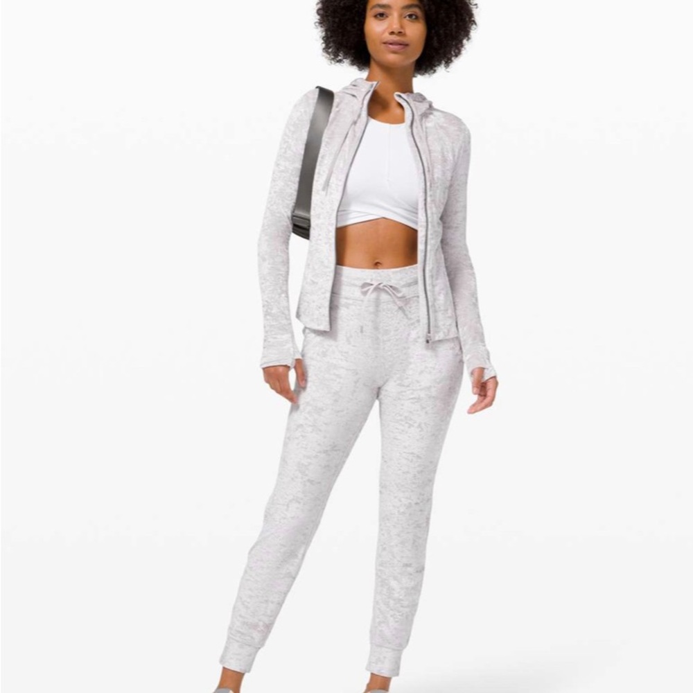 NWT Lululemon Ready to Crush Jogger